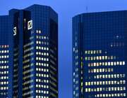 Deutsche Bank: Γιατί οι επενδυτές πρέπει να επιλέξουν τις ελληνικές τράπεζες