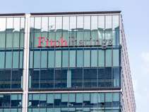 Fitch: Η ευφορία στις αγορές δεν συνάδει με την οικονομική πραγματικότητα – Προειδοποίηση για ξαφνικό σοκ που θα προσγειώσει απότομα τους επενδυτές