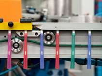 Bic ΒΙΟΛΕΞ: Το βαθύ &quot;ξύρισμα&quot; στα κέρδη και το &quot;βαρίδι&quot; του συμβολαίου ενέργειας