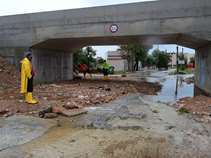 Live-Νέο έκτακτο δελτίο της ΕΜΥ - Πού θα χτυπήσει η κακοκαιρία Byron, σοβαρά προβλήματα στην Αττική