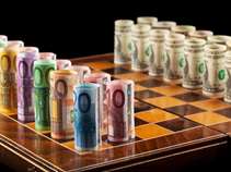 Το ευρώ ενισχύεται έναντι του δολαρίου και το δολάριο έναντι του γεν - Στο επίκεντρο οι πολιτικές εξελίξεις σε Ευρώπη, Ιαπωνία