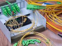 Oπτική ίνα: Η επέκταση της ΔΕΗ, τα σενάρια για εξαγορά της Nova και η κούρσα των παρόχων