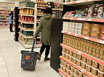 Περαιτέρω άνοδος του πληθωρισμού στο 2,6% τον Δεκέμβριο - Ανατιμήσεις 13,1% στο κρέας και 8,4% στα ενοίκια