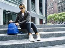 Ο απόλυτος οδηγός για να επιλέξετε το τέλειο σακίδιο πλάτης για το αστικό σας στυλ