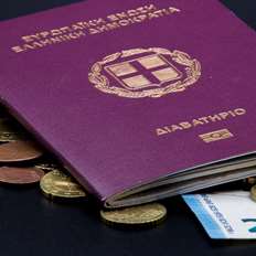 Χρυσή Βίζα: Πτωτική τροχιά των νέων αιτήσεων τους τελευταίους τέσσερις μήνες