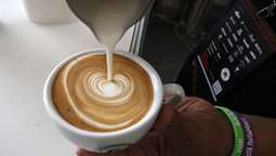 Μερικοί καφέδες την ημέρα μπορούν να μειώσουν το κίνδυνο άνοιας