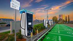 Δείτε σε ποιές περιοχές δημιουργούνται 54 νέα σημεία φόρτισης από τη ΔΕΗ blue