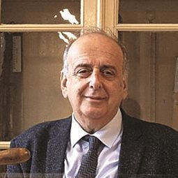 Η παιδεία είναι η πιο ανθεκτική μορφή Ιστορίας