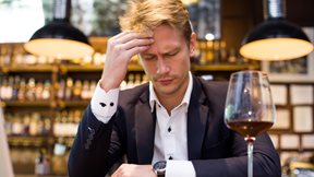 Πονοκέφαλος: 4 καθημερινές συνήθειες που τον προκαλούν