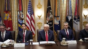 Τραμπ: Θα χτυπήσουμε στόχους εντός της Βενεζουέλας