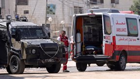 Δυτική Όχθη: Ισραηλινοί έποικοι τραυμάτισαν τέσσερις Παλαιστίνιους και πυρπόλησαν περιουσίες