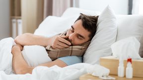 Γιατί τα αντιβιοτικά δεν σταματούν το βήχα