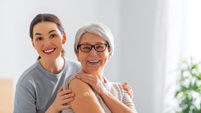 ΕΠΕ: Οδηγίες για τον εμβολιασμό ασθενών με αναπνευστικά νοσήματα