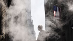 Ανακάμπτει η Wall με ώθηση από τα εταιρικά κέρδη