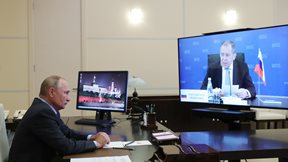 Το Κρεμλίνο απορρίπτει τις φήμες για "ρήξη" ανάμεσα σε Λαβρόφ και Πούτιν