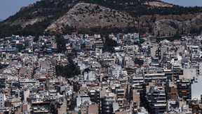 Γιατί έρχεται βουτιά στην κατασκευή νέων κατοικιών το 2026