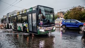 Κακοκαιρία Adel: Eως το μεσημέρι οι καταιγίδες στην Αττική - Νέο Έκτακτο Δελτίο της ΕΜΥ