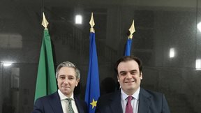 Συνάντηση Κ. Πιερρακάκη με τον Ιρλανδό ΥΠΟΙΚ - "Έχουμε πολλά να διδαχθούμε η μία χώρα από την άλλη"