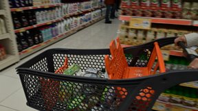 Γ. Νικητιάδης: "Επικοινωνιακά κόλπα για δήθεν μειώσεις τιμών - Καμία αλλαγή για τους καταναλωτές"