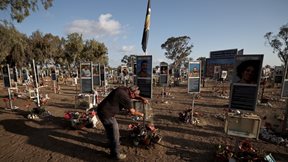 Γάζα: Ταυτοποιήθηκαν οι σοροί των δύο ομήρων που παρέδωσε η Χαμάς