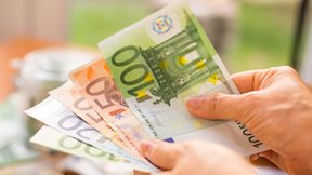 Ποιοι συνταξιούχοι θα πάρουν το βοήθημα των 250 ευρώ – Τα κριτήρια