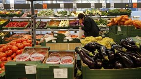 Γιατί ο ελληνικός πληθωρισμός είναι υψηλότερος από τον ευρωπαϊκό - Ο ρόλος των καυσίμων και των τροφίμων