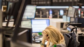 Kόκκινα ταμπλό στις ευρωαγορές