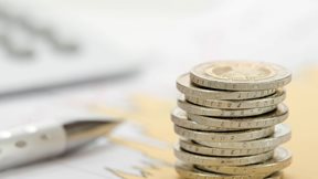 Προϋπολογισμός: Πρωτογενές πλεόνασμα 10,25 δισ. και φοροέσοδα 59,21 δισ. στο 10μηνο - Τα οριστικά στοιχεία