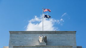 Beige Book (Fed): Σχεδόν αμετάβλητη η οικονομική δραστηριότητα στις ΗΠΑ τις τελευταίες εβδομάδες