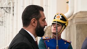 Συρία: Ο Σάρα μετέβη στο Χαλέπι έναν χρόνο μετά την επίθεση του συνασπισμού του στην πόλη