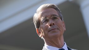 Μπέσεντ: Οι προέδροι των περιφερειακών τραπεζών της Fed πρέπει να ζουν στις περιοχές τους πριν τον διορισμό