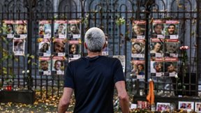 Ισραήλ: Η μητέρα του τελευταίου ομήρου στη Γάζα λέει ότι το Ισραήλ "δεν θα γιατρευτεί" πριν από την επιστροφή του γιου της