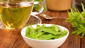 Αφέψημα λουίζας: 3 καλοί λόγοι να το πίνετε κάθε μέρα