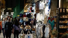 Οι τουρίστες προσγειώνονται και τον χειμώνα στην Ελλάδα