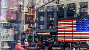 Wall Street: Θετικό πρόσημο πριν την κρίσιμη εβδομάδα για τα επιτόκια της Fed