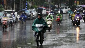 Πλημμύρες στο Βιετνάμ: Τουλάχιστον 90 νεκροί