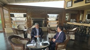 Συνέντευξη Αλί Μπαμπατζάν: "Παράθυρο ευκαιρίας για τα ελληνοτουρκικά τα επόμενα 3-4 χρόνια"