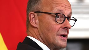 Ο Μερτς έχει υποβάλει πρόταση για το ουκρανικό "προκειμένου να κάνουμε την Πέμπτη τουλάχιστον ένα πρώτο βήμα"