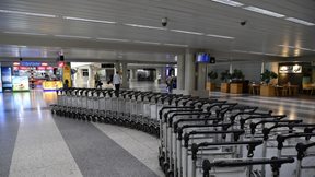 ΗΠΑ: Το υπ. Μεταφορών προειδοποιεί ότι οι πτήσεις εσωτερικού θα μειωθούν δραστικά όσο συνεχίζεται το shutdown