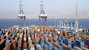 Η επιστροφή στην Ερυθρά Θάλασσα απειλεί να ανατρέψει τη συγκυριακή άνοδο της αγοράς δεξαμενόπλοιων