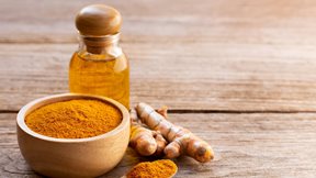 Κουρκουμάς: Με ποιο συστατικό να τον συνδυάσουμε για περισσότερα οφέλη για την υγεία