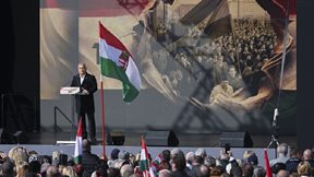 "Τινάζει τη μπάνκα στον αέρα" ο Ορμπάν υπό τον φόβο εκλογικής ήττας - Αυξάνει το έλλειμμα, φορολογεί τις τράπεζες