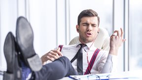 Οι 4 συνήθειες που μας γερνάνε – και δεν θα τις σκεφτόσασταν