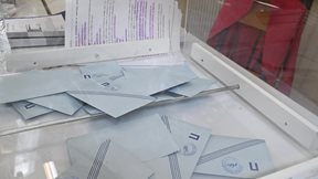 Δημοσκόπηση Opinion Pοll: Μεγάλη η διαφορά της ΝΔ από τα υπόλοιπα κόμματα - Δεν κάνουν "γκελ" Τσίπρας και Σαμαράς