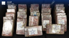 Πειραιάς: Κατασχέθηκαν 39 κιλά κοκαΐνης αξίας άνω του €1 εκατ. σε κοντέινερ με μπανάνες