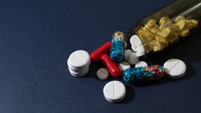 ΠΦΣ: Επιδείνωση του προβλήματος των ελλείψεων φαρμάκων τον Αύγουστο