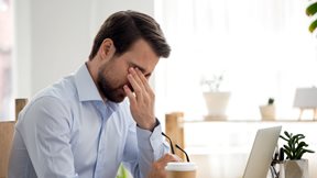 Τί είναι το σύνδρομο της εαρινής κόπωσης και ποιες βιταμίνες θα μας βοηθήσουν να το αντιμετωπίσουμε;