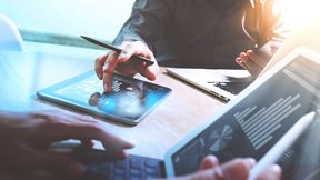 Πως θα επιταχυνθούν οι μεταβιβάσεις ρυθμισμένων δανείων