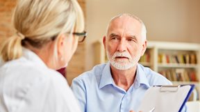 Ανησυχητικές προβλέψεις για τους άνδρες άνω των 65 ετών - Θα αυξηθούν δραματικά οι θάνατοι από καρκίνο