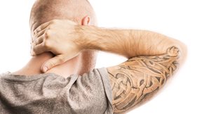 Οι επιστήμονες προειδοποιούν ότι τα τατουάζ μπορεί να αυξήσουν τον κίνδυνο καρκίνου